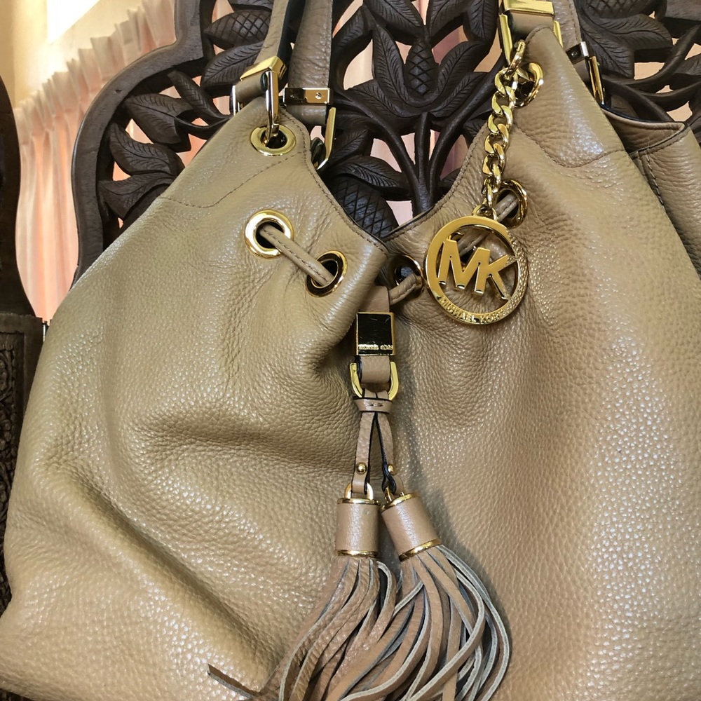 Michael Kors handbag - Picture 4 of 12